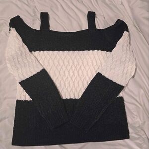 Women's Black and White Sweater